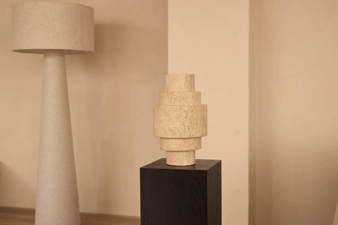 Agano Vaas L | Travertine