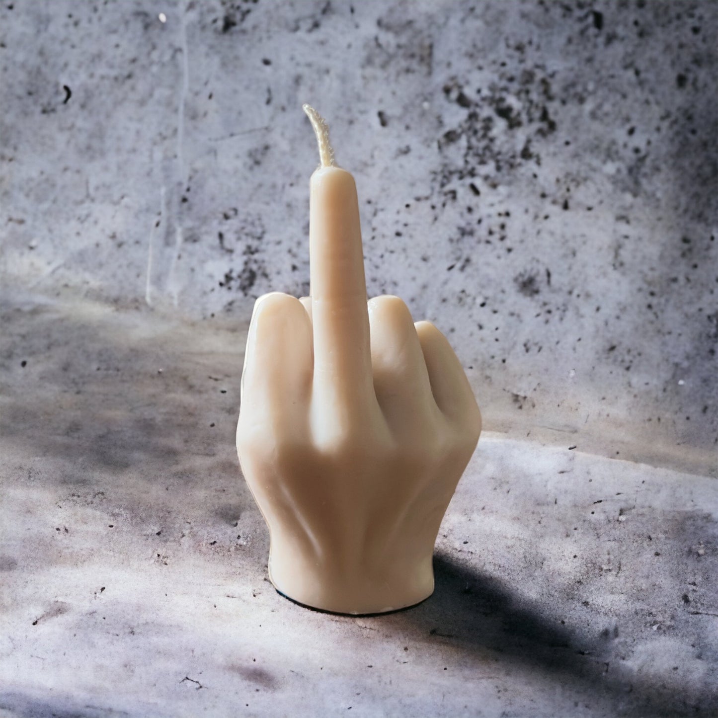 MIDDLE FINGER